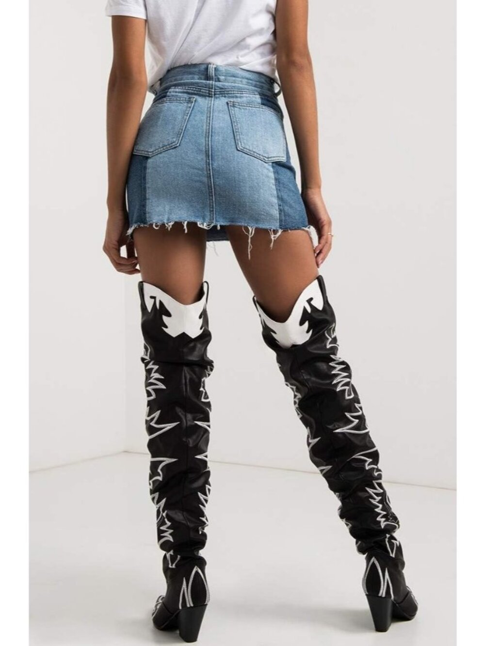 Women's  Black White Western Chunky Heel High Slip Resistant Block Heels Boots - Picture 4 of 6